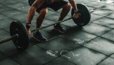 Combining sauna and fitness works by incorporating infrared heat to warm the muscles, thus helping users perform high-intensity resistance exercises with reduced risk of injury.