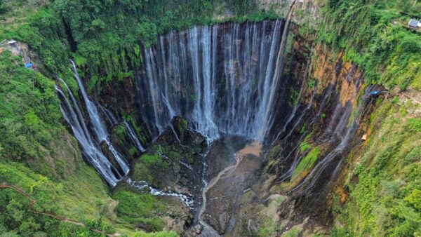 Tumpak Sewu: Air Terjun Megah yang Dijuluki Niagara dari Jawa