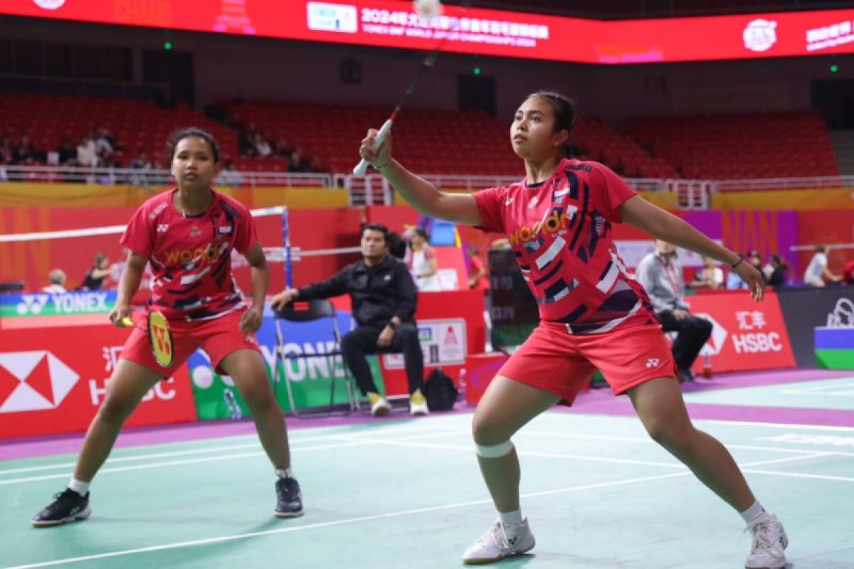 “Pebulu Tangkis Muda Indonesia, Zahra Aulia, Menang di Final Kejuaraan Dunia Junior 2025”
